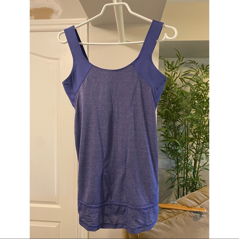 Women’s size 4-6 lululemon tank